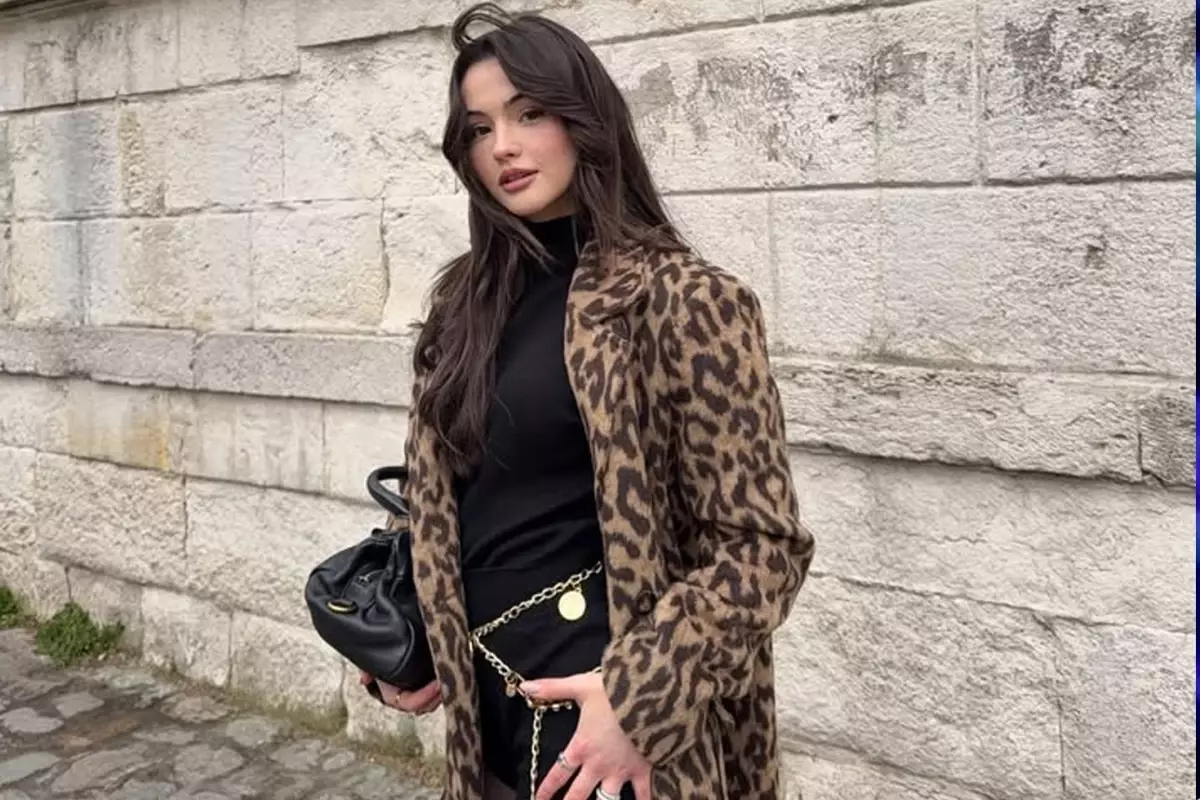 Derya Pınar Ak direk dansı antrenmanını paylaştı! Yeni filmi için yoğun hazırlık