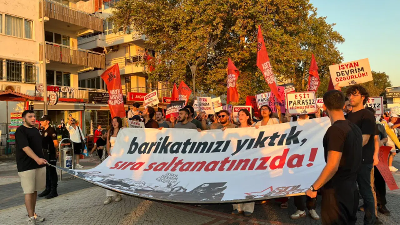 edremitte mitingde atilan sloganlara sorusturma Sm48vsub