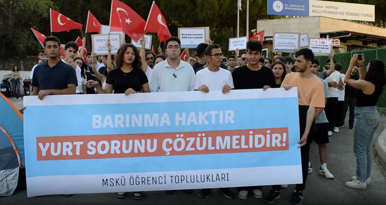 Öğrenciler barınma sorunu için sokağa çıktı