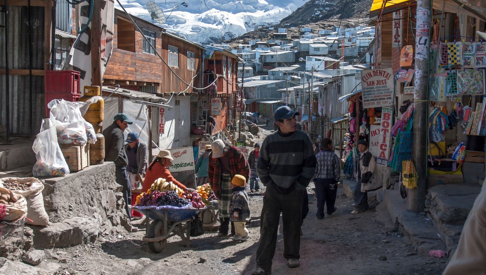 Yeryüzündeki cehennem: İnsanların ölümüne çalıştığı dağ yerleşimi