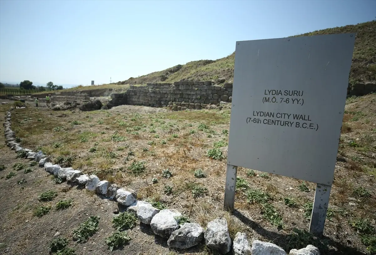 Daskyleion Antik Kenti’nde Lidya Suru Ortaya Çıkıyor
