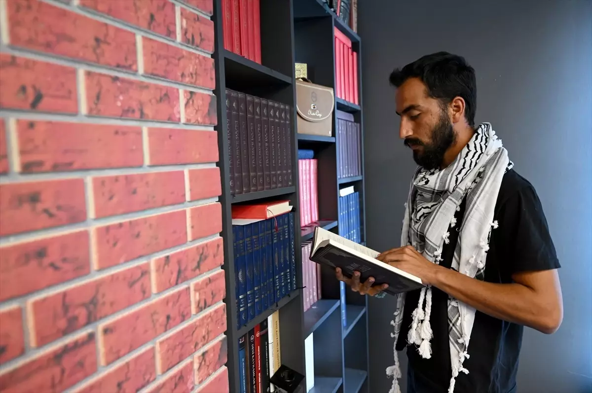 İsrail Hapishanesindeki Aktivistlerden Örnek Mücadele