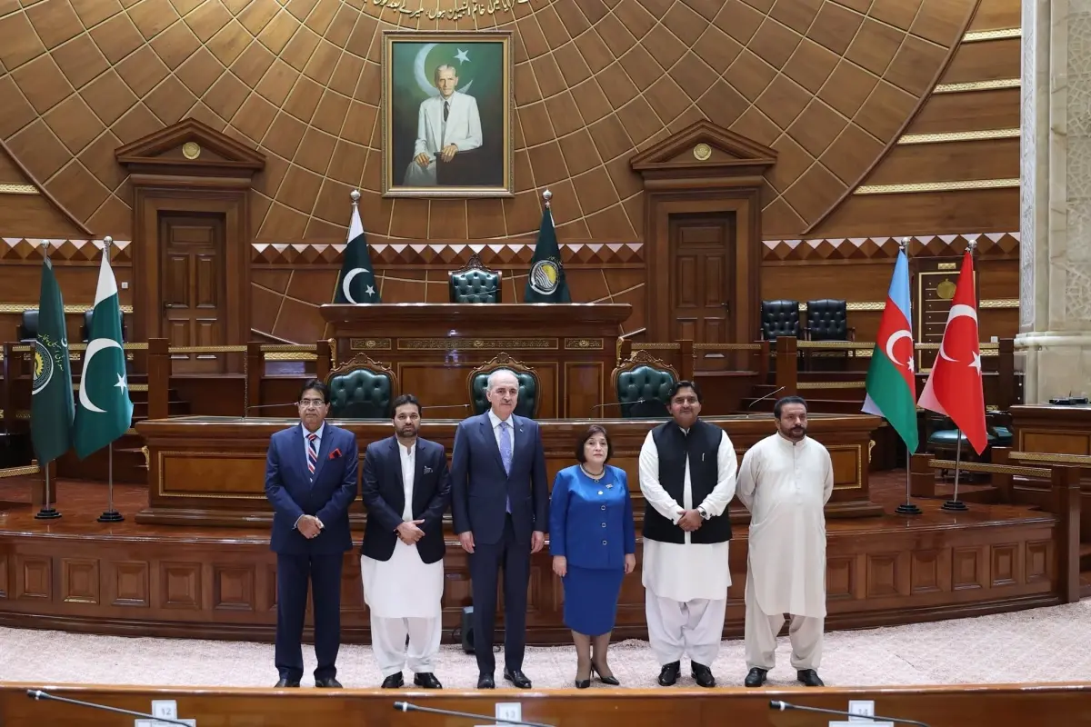 TBMM Başkanı Numan Kurtulmuş, Pakistan’da Pencap Eyalet Meclisi’ni Ziyaret Etti