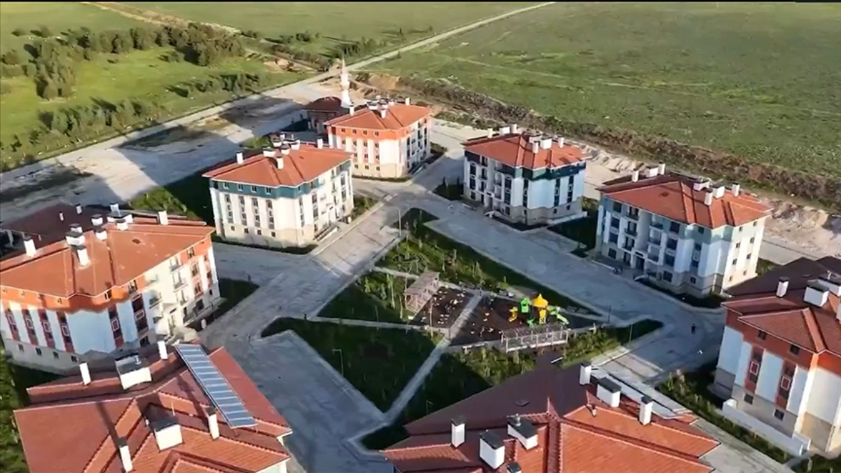 turkiyenin sosyal konut projeleri UcsP1nnl.jpg