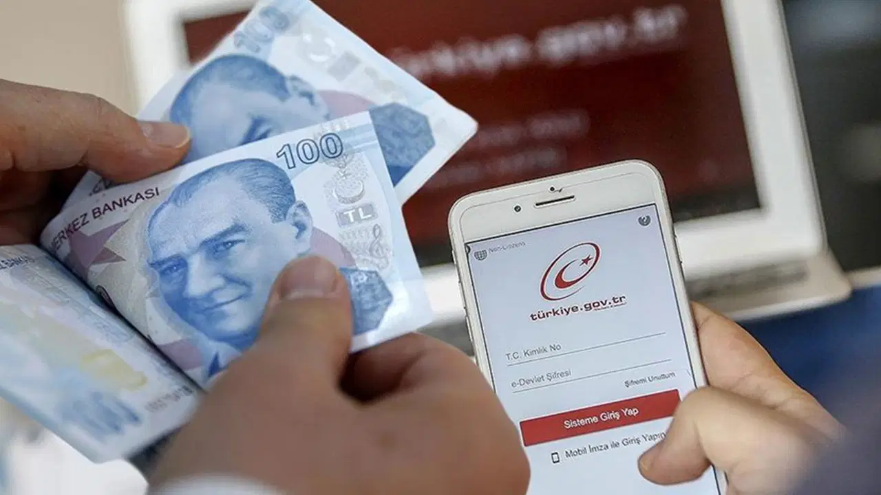 Bakanlık duyurdu: İlk kez burs ve kredi alacak öğrencilerin ödemeleri başladı