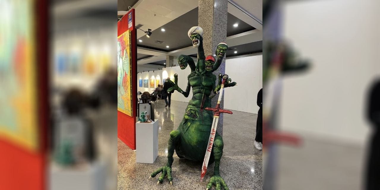 Atatürk’ün gericilikle mücadelesini anlatan heykel soruşturma konusu oldu: 2 kişi gözaltına alındı