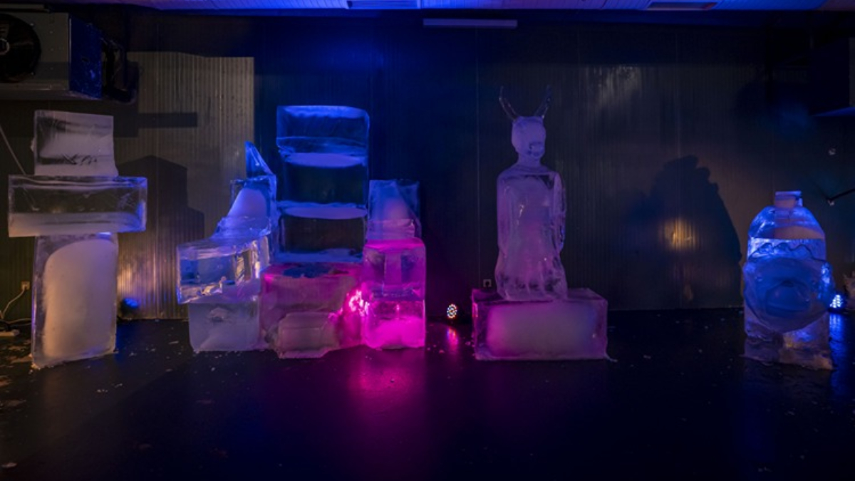 Erzurum’da Türk mitolojisi ve kültürü buzdan heykellere dönüştü