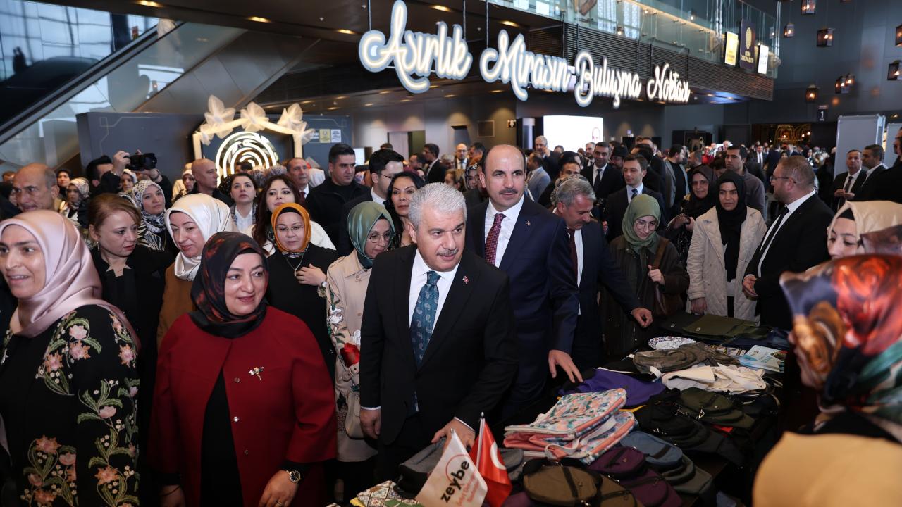 KOMEK’ten “Altın Dokunuşlar Festivali”: Başkan Altay’dan katılımcılara teşekkür