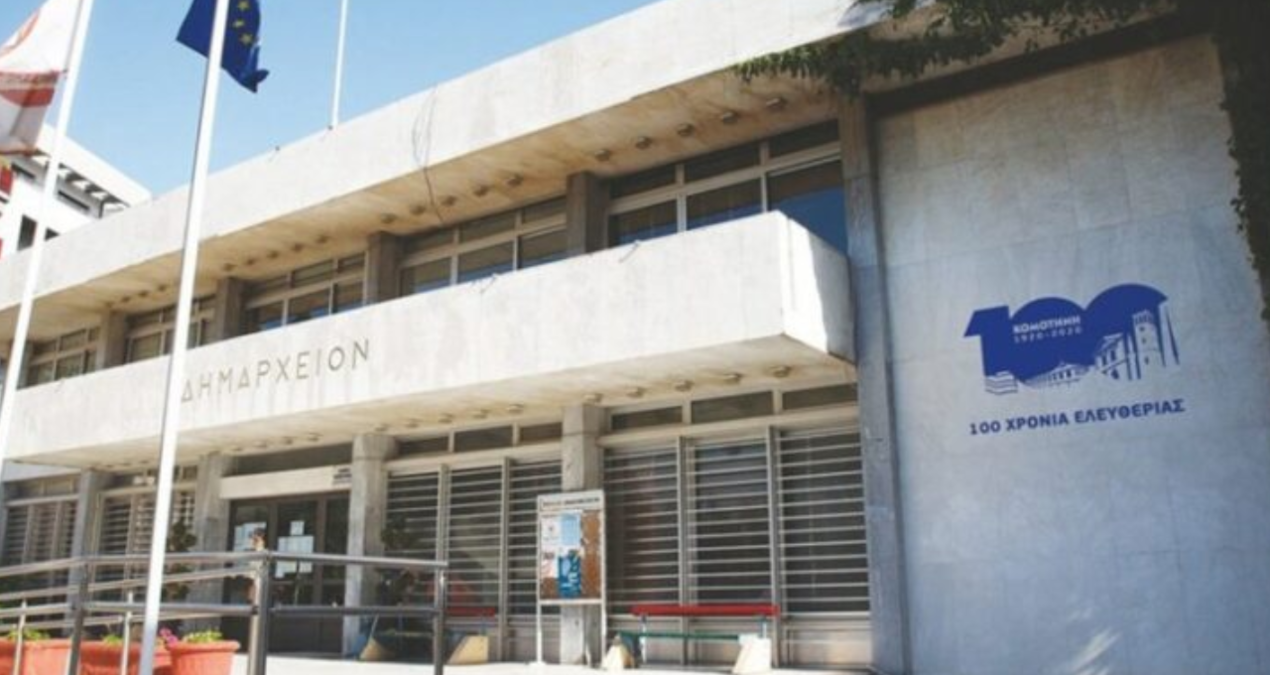 Komşuda çiftçilerden sonra bugün belediye personelide greve gitti belediyeler kapalı