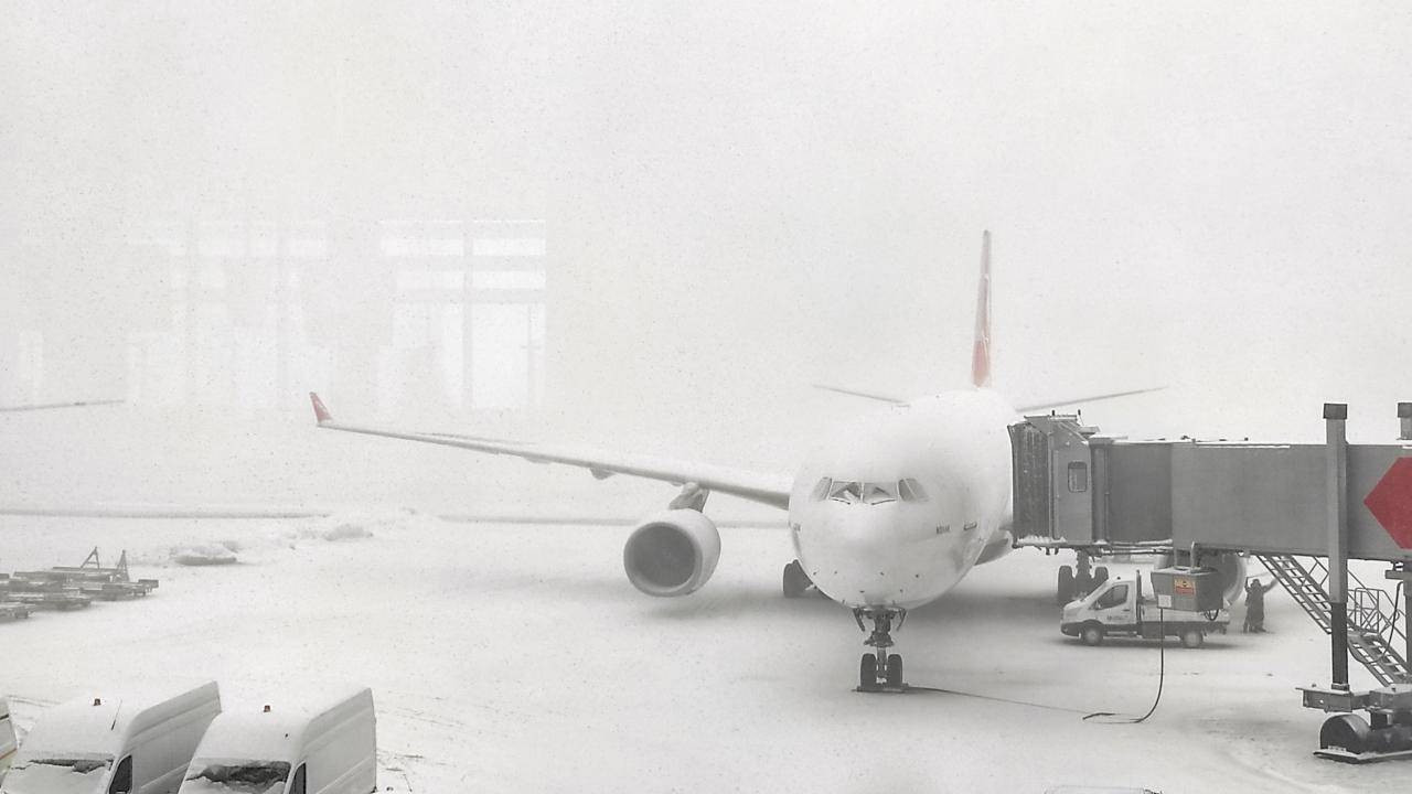 Diyarbakır-İstanbul uçak seferleri iptal edildi