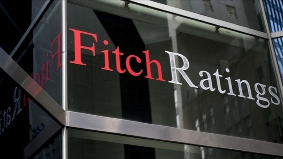 Fitch'ten küresel arz fazlası gölgesinde Venezuela-İran petrol analizi