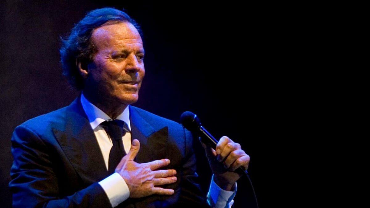 Julio Iglesias cinsel taciz iddialarını reddetti: ‘Hiç bu kadar kötülük görmedim’ | Euronews