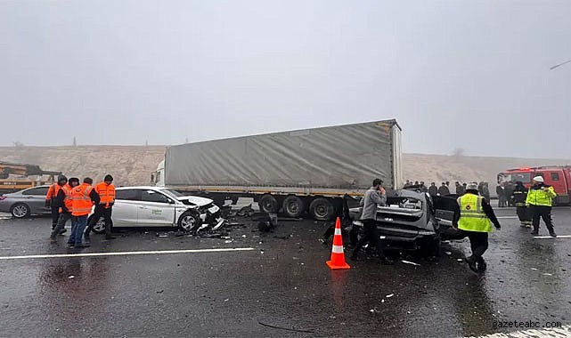 TAG Otoyolu’nda Zincirleme Kaza